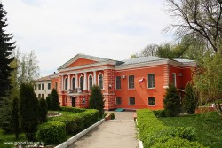 Бывший архиерейский дом (медицинское училище), Калуга