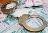 Городской голова отрицает вину своих коллег, обвиняемых в растрате 5 млн рублей