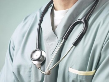 Калужские врачи отказались спасать жизнь своей коллеге 