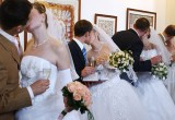 В Госдуме предложили перед свадьбой проверять пары на фертильность 