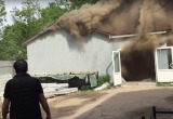 Видео: Крупный пожар охватил склад ритуального агентства в Калуге!