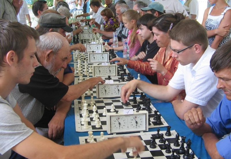 Битва поколений: пенсионеры сыграют в шахматы со студентами