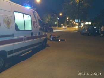 Мотоциклист с переломанными ногами госпитализирован в Обнинске
