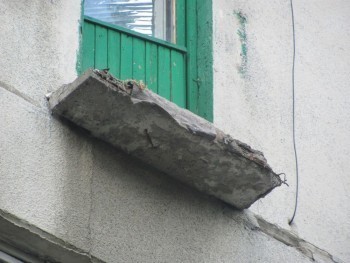 В Обнинске обрушился балкон: два человека погибли, один ранен