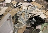 Неизвестные взорвали банкомат и похитили миллионы