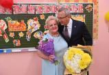 Губернатор Калужской области поздравил свою первую учительницу с Днем знаний