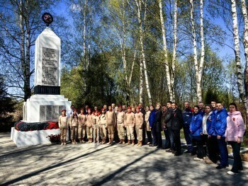 Калужские энергетики ПАО «Россети Центр и Приволжье» осветили частицей Вечного огня мемориал в Перемышльском районе