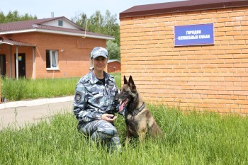 В калужской полиции рассказали о работе кинологов в честь 116-летия службы