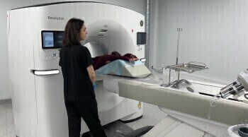 Калужан приглашают пройти консультацию у опытных врачей-онкологов