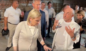 Чердак калужского драмтеатра готовят под новую сцену