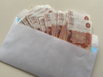 Калужская организация лишилась 3,5 млн рублей из-за фальшивого айтишника