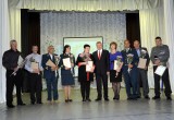 Анатолий Артамонов поздравил с праздником работников лесного хозяйства