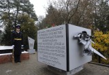 Установлен памятник погибшим летчикам, чей самолет был поднят со дна Угры. Фотоотчет 