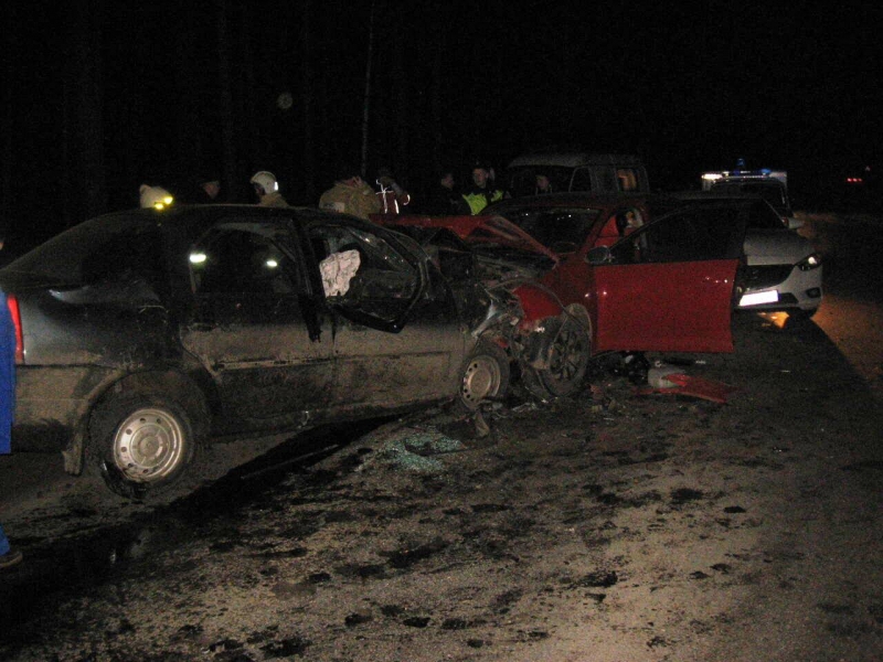 В массовой аварии под Калугой двое погибли, трое попали в реанимацию 22 марта.