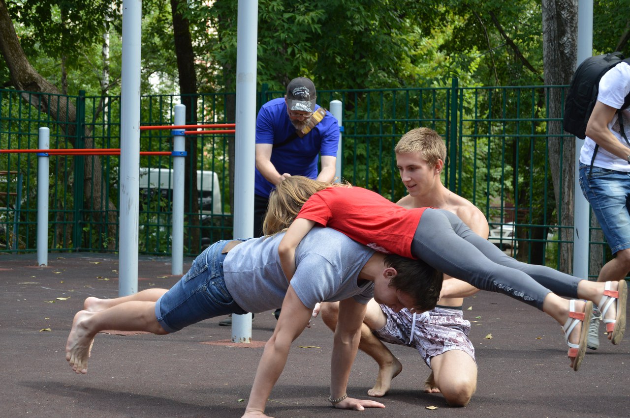 Уличная гимнастика
