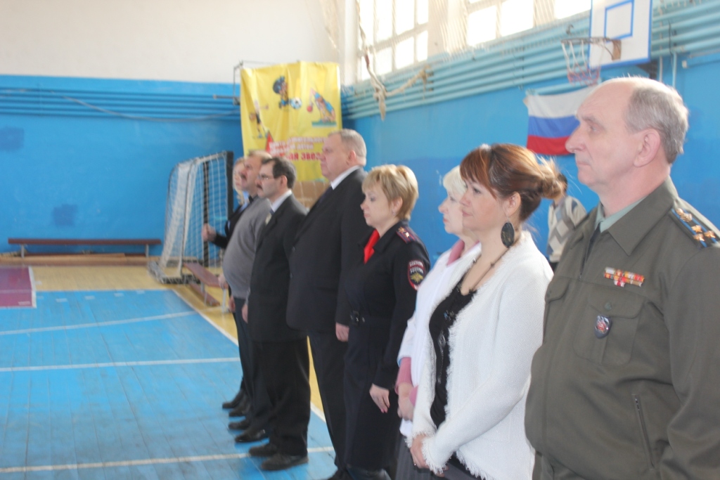 В военно-спортивной игре «Орленок» приняли участие 35 команд от общеобразовательных учреждений Калуги. 
