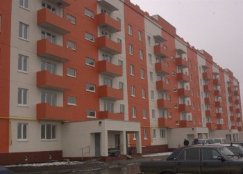 В Калужской области продолжается программа по переселению граждан из аварийного жилья