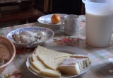 Оптинские монахи поделились рецептом изготовления сыра: видео