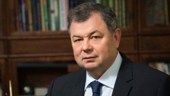 Анатолий Артамонов поднялся в рейтинге глав регионов