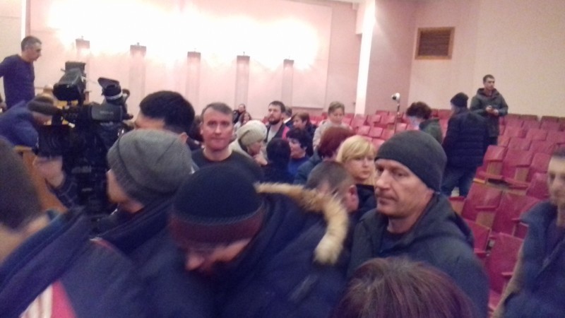 Не суйте свой нос куда не следует - демократия в действии! Не суйте свой нос куда не следует - демократия в действии!