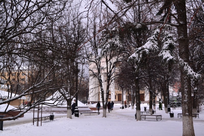 Вид на Театральную площадь, фото Kaluga-poisk.ru