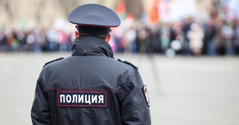 У кого-то от власти голова кружиться начала? Что за хамское поведение? У кого-то от власти голова кружиться начала? Что за хамское поведение?