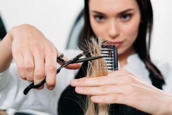В Калужской области пока не разрешена работа парикмахерских и салонов красоты