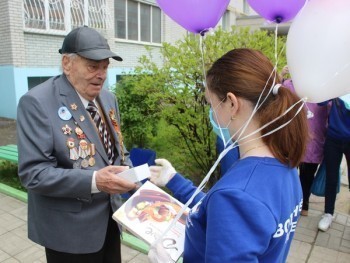 Калужские ветераны получат мобильные телефоны в честь Дня Победы