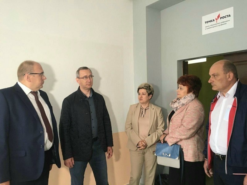Требуете от людей, так сначала сами соблюдайте! Требуете от людей, так сначала сами соблюдайте!
