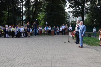 Александр Иванов принял участие в торжественном мероприятии, посвященном Дню знаний