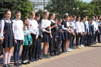 В Калуге школьники почтили память жертв Беслана