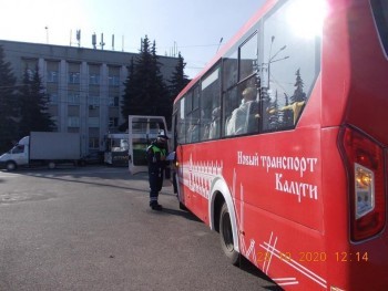 В общественном транспорте Калуги не обнаружили ни одного нарушителя масочного режима