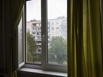 В Обнинске 7-летний мальчик выпал из окна