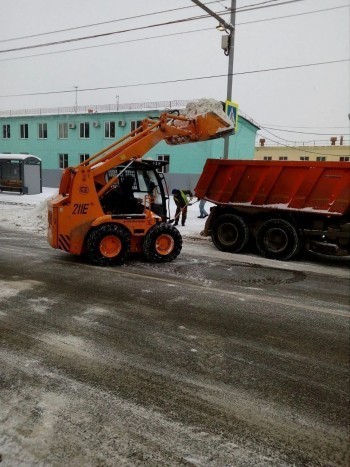 В Калуге за сутки вывезли 2500 кубометров снега