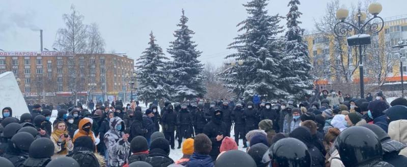 Фото с несанкционированной акции в поддержку Алексея 31 января