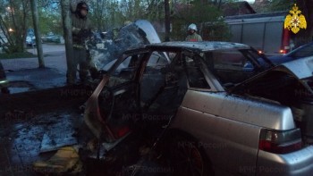 В Калуге ранним утром сгорел автомобиль