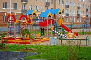 В "Кошелеве" отремонтируют 28 детских и спортивных площадок