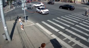 ДТП с мотоциклом в центре Калуги попало на камеры
