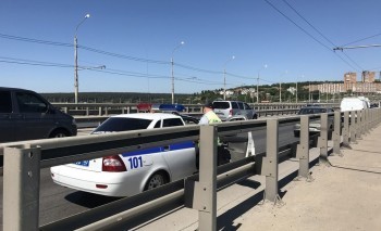 В ДТП рядом с Гагаринским мостом пострадало 2 человека
