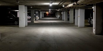 Подземную автостоянку во Дворце спорта откроют в ноябре