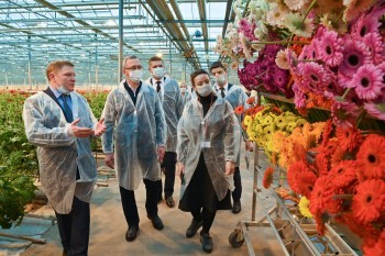 Владислав Шапша принял участие в открытии цветоводческого комплекса в Малоярославецком районе