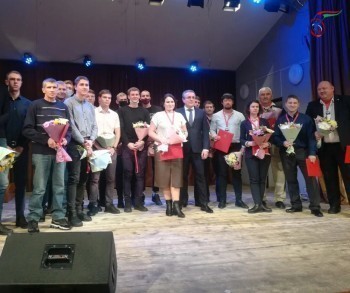 В Доме музыки наградили победителей конкурса "Спортивная Калуга-2021 года"