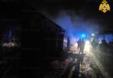 Двенадцать пожарных тушили гаражный бокс в Калуге