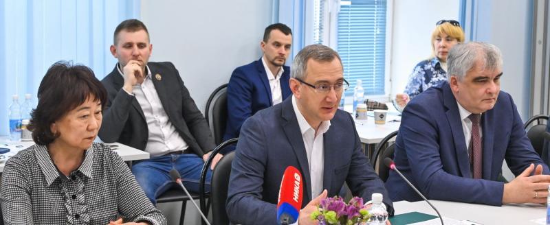 Владислав Шапша обсудил с представителями бизнеса меры поддержки промышленных предприятий