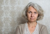 Каждую осень мама говорит, что ей тяжело уже тащить дачу, больше не будет, а каждую весну опять едет туда с рассадой