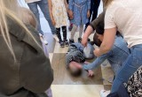Ребенок потерял сознание у очереди за бесплатной ватой в Калуге