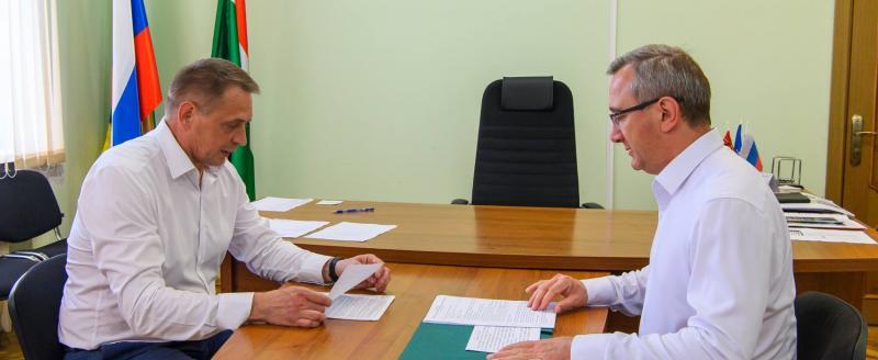 Владислав Шапша и глава Мещовского района обсудили перспективы развития муниципального образования 