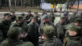 Владислав Шапша побывал с проверкой в учебной части для мобилизованных в Ногинске