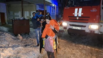 В Обнинске на двух пожарах спасли людей и кошку