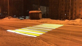 На дорогах Калужской области установят новые проекционные пешеходные переходы